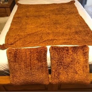 Beautiful Golden Rust Chenille Throw with 2 Matching Pillows - Pier 1 Imports